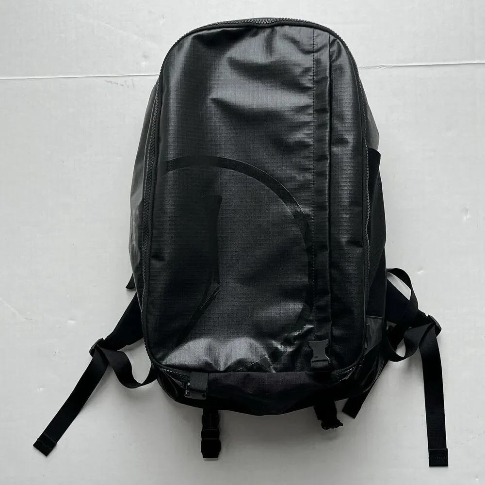 The Golfers Journal Broken Tee Society 31L Backpack Travel Bag Member Pack Black